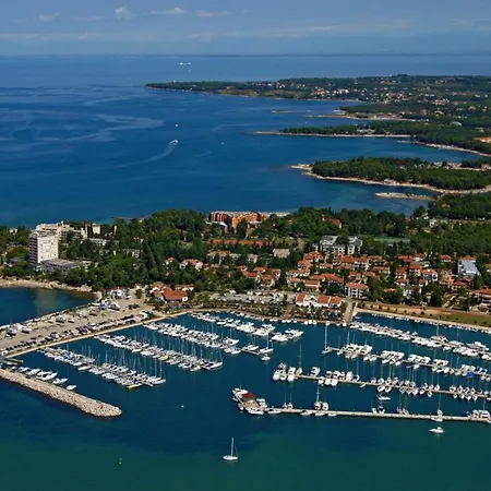 Apartamento In With Sea View, Terrace, Air Conditioning, Wifi Zambratija (Istria)